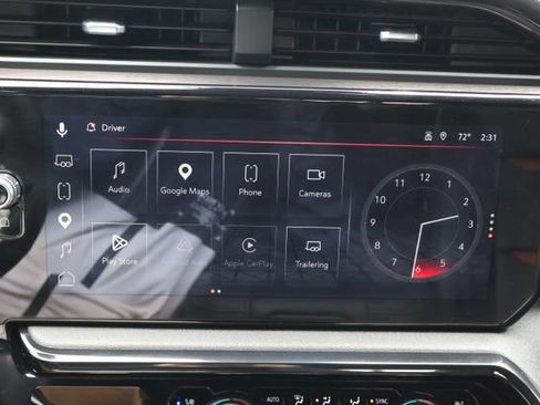 Used 2025 GMC Sierra 1500 AT4 w/ AT4 Premium Package AWD/4WD image 11