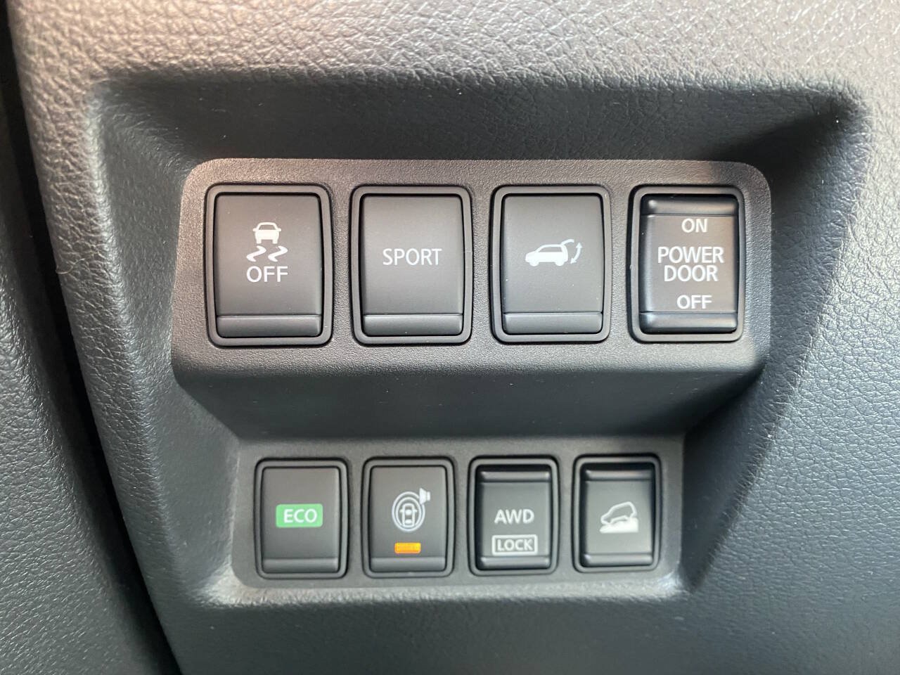 Used 2016 Nissan Rogue SV w/ SV Premium Package AWD/4WD image 35
