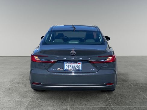 Used 2025 Toyota Camry LE w/ Convenience Package FWD image 4