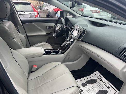 Used 2015 Toyota Venza Limited AWD/4WD image 10