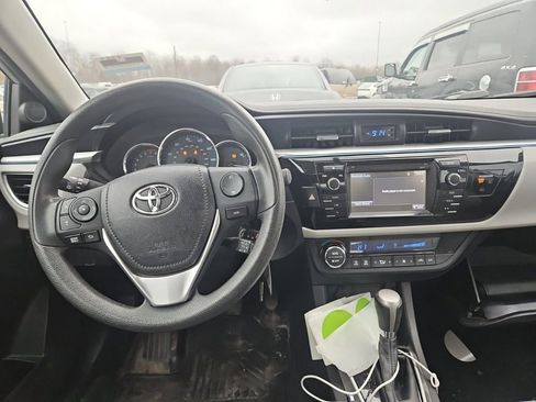 Used 2016 Toyota Corolla LE FWD image 9