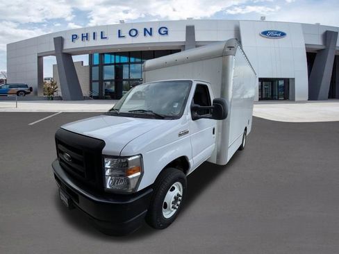 New 2024 Ford E-450 and Econoline 450 Super Duty w/ Driver's Safety Package RWD image 3