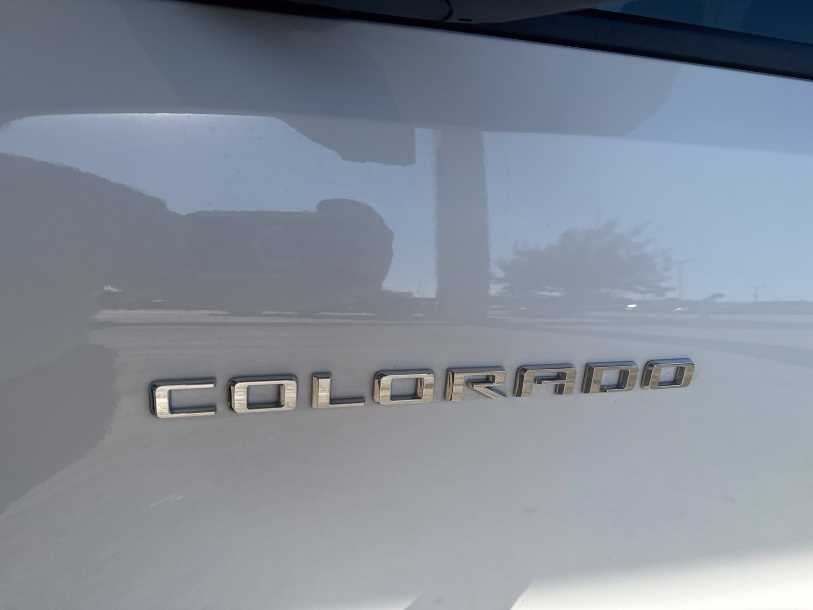 Used 2025 Chevrolet Colorado ZR2 w/ Technology Package AWD/4WD image 6