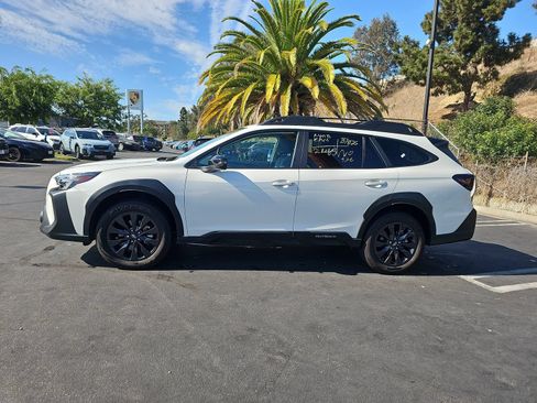 Used 2024 Subaru Outback Onyx Edition XT AWD/4WD image 4