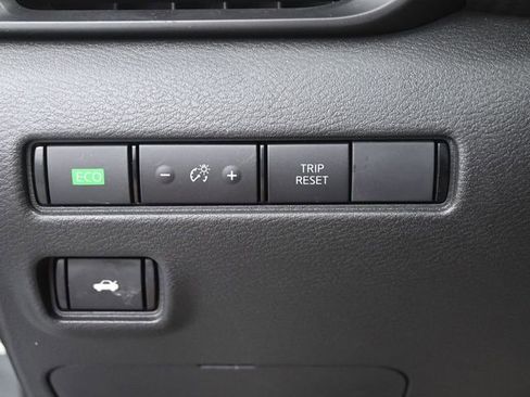 Used 2024 Nissan Sentra S FWD image 14