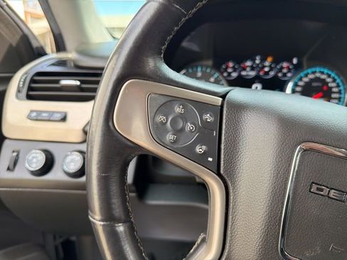 Used 2020 GMC Yukon Denali w/ Denali Ultimate Package AWD/4WD image 34
