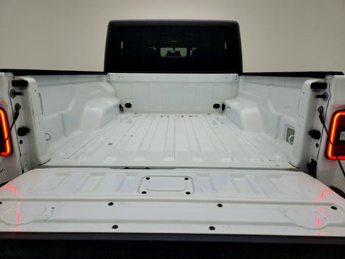 Used 2022 Jeep Gladiator Mojave w/ LED Lighting Group image 28