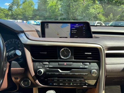 Used 2018 Lexus RX 350 AWD w/ Premium Package image 16