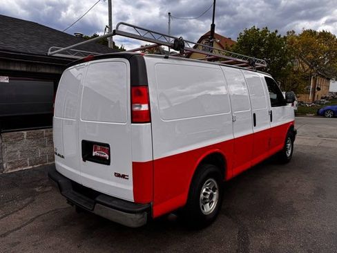 Used 2017 GMC Savana 3500 RWD image 6