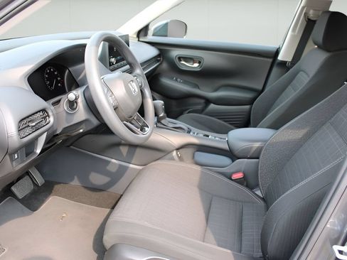 Used 2025 Honda HR-V LX image 10