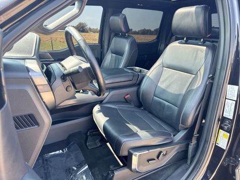 Used 2024 Ford F150 Lariat w/ Equipment Group 502A High AWD/4WD image 11