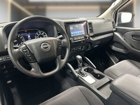 Used 2022 Nissan Frontier S w/ Technology Package RWD image 11
