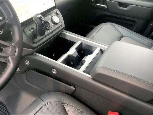 New 2026 Land Rover Defender 130 V8 AWD/4WD image 7