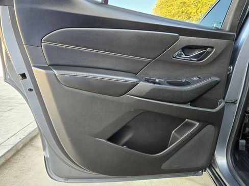 Certified 2021 Chevrolet Traverse LS w/ LPO, Blackout Package image 14