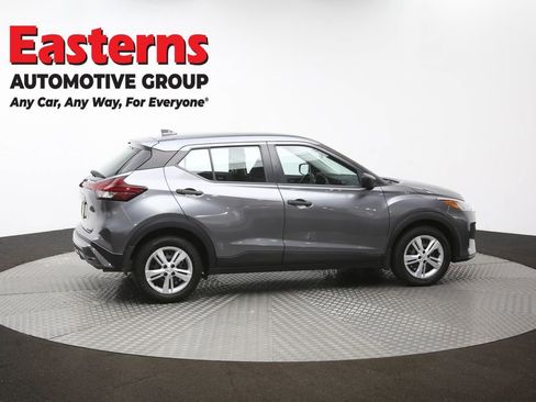 Used 2023 Nissan Kicks S image 44