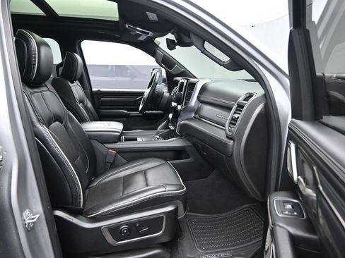 Used 2019 RAM 1500 Limited AWD/4WD image 32