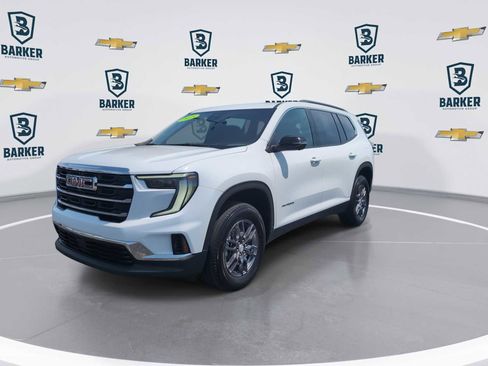 Used 2025 GMC Acadia Elevation FWD image 4
