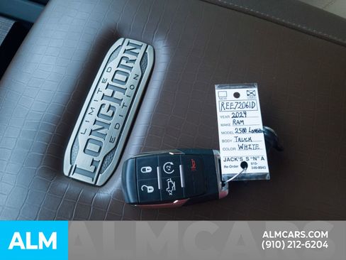 Used 2024 RAM 2500 Limited w/ Towing Technology Group image 35