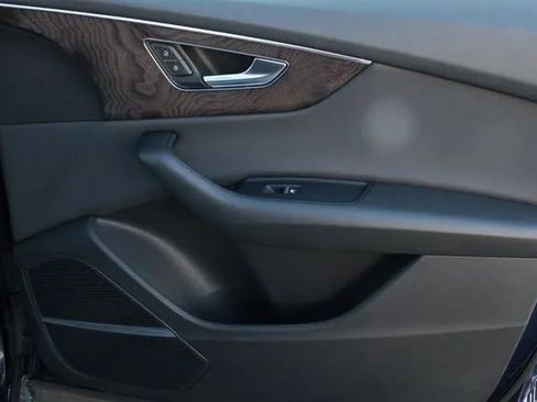 Used 2019 Audi Q8 Premium Plus image 40