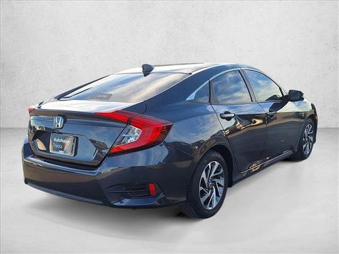 Used 2018 Honda Civic EX image 5