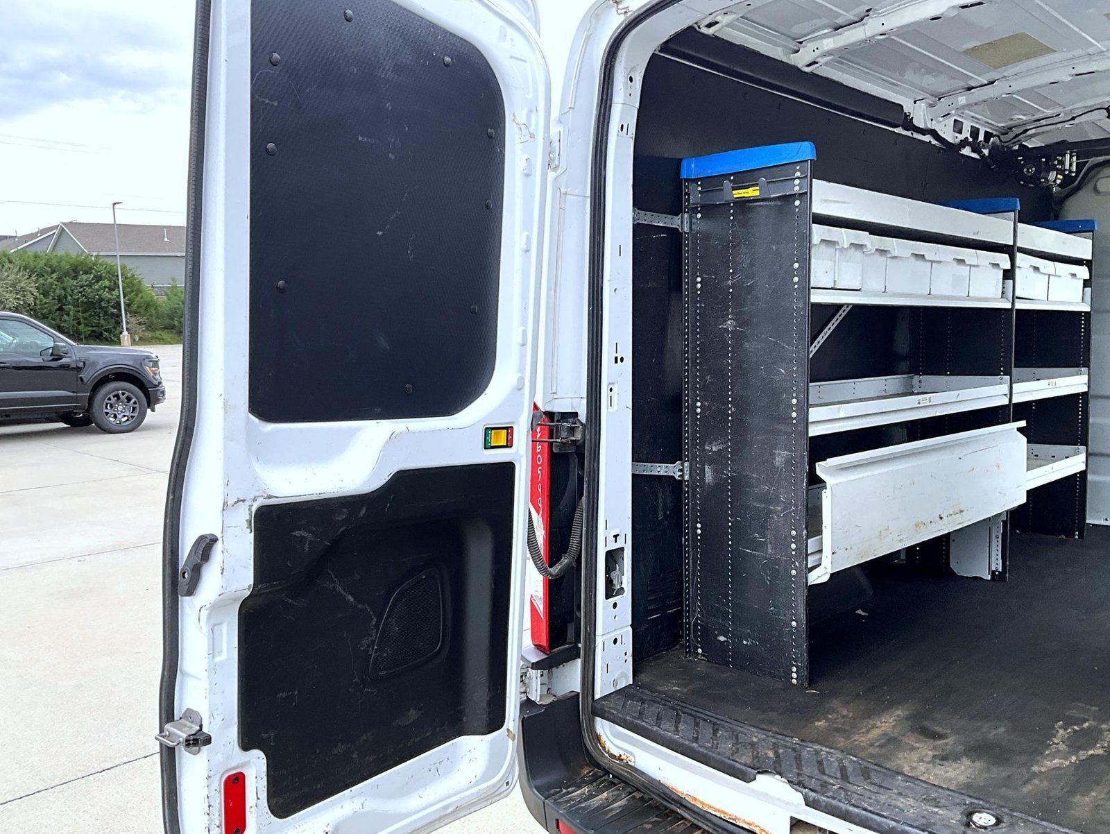 Used 2017 Ford Transit 250 148 Medium Roof w/ Interior Upgrade Package RWD image 26