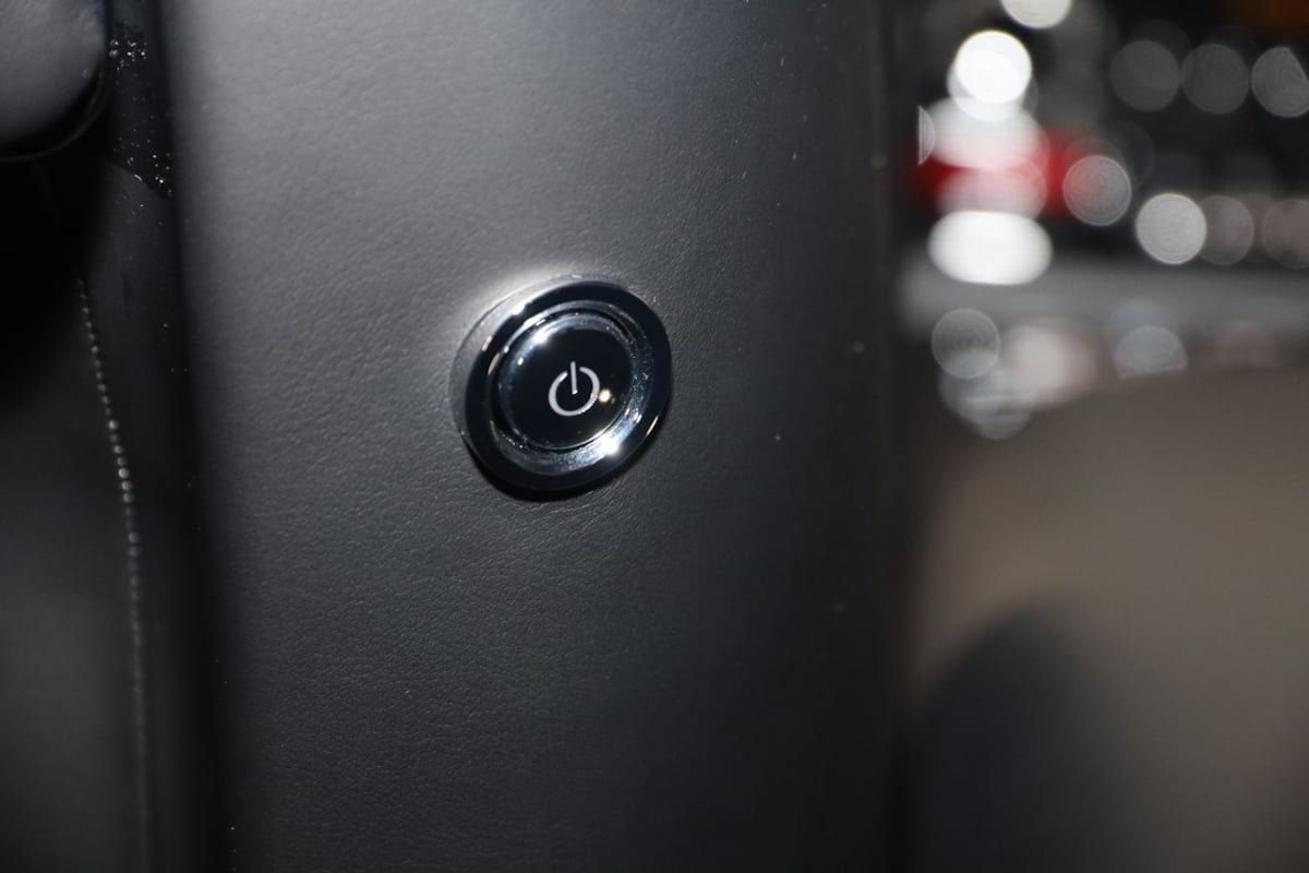 Used 2024 Rolls-Royce Cullinan Black Badge AWD/4WD image 87