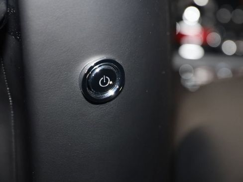 Used 2024 Rolls-Royce Cullinan Black Badge image 87