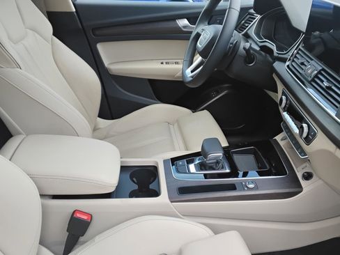 Certified 2024 Audi Q5 e Premium w/ Convenience Package image 26