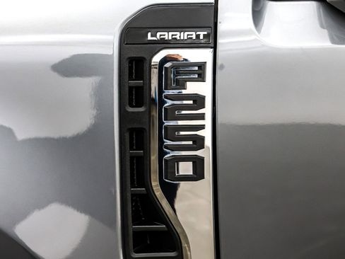 Used 2024 Ford F250 Lariat image 9
