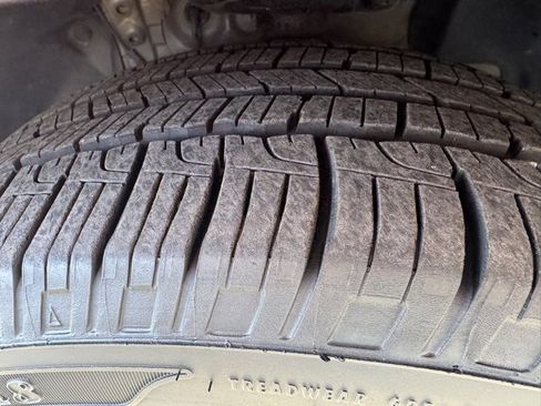 Used 2022 Toyota Camry SE image 13