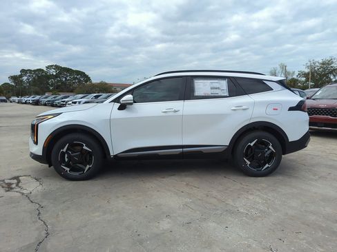 New 2026 Kia Sportage EX w/ EX Panoramic Sunroof Package image 5