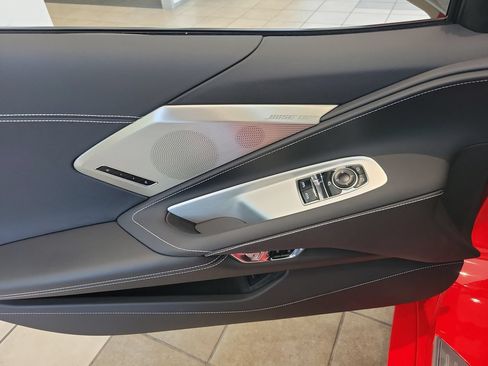 Used 2022 Chevrolet Corvette Stingray Preferred Cpe w/ Z51 Performance Package RWD image 8