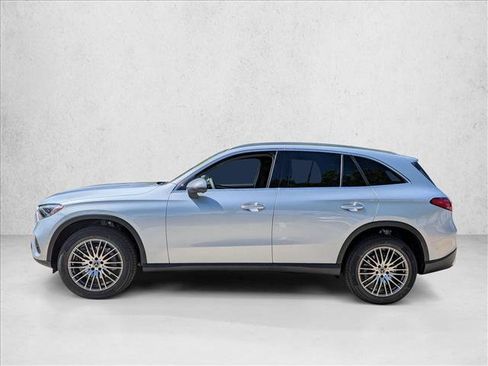 Certified 2026 Mercedes-Benz GLC 300 image 5