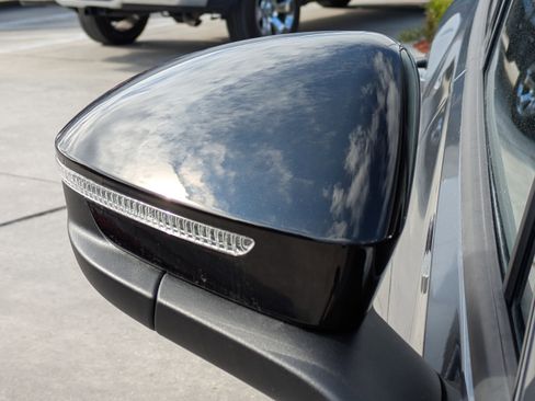 New 2026 Volkswagen Tiguan SE R-Line image 12