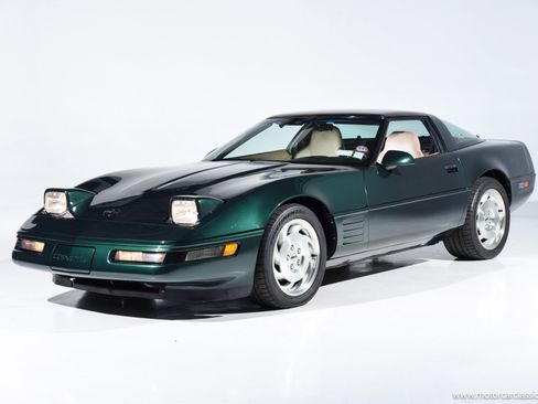 Used 1994 Chevrolet Corvette Coupe image 5