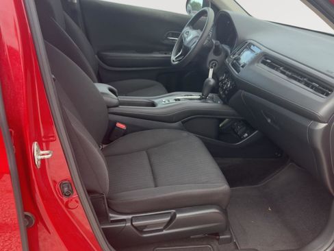 Used 2018 Honda HR-V LX image 16