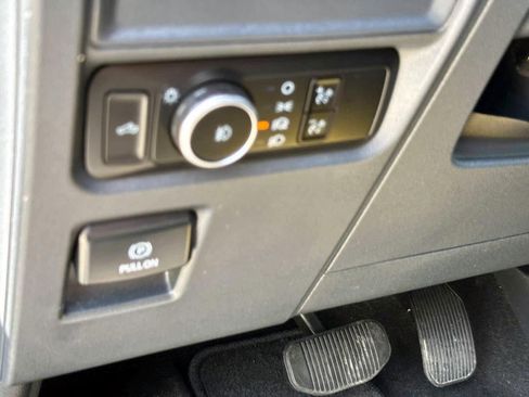 Used 2024 Ford F150 STX AWD/4WD image 17