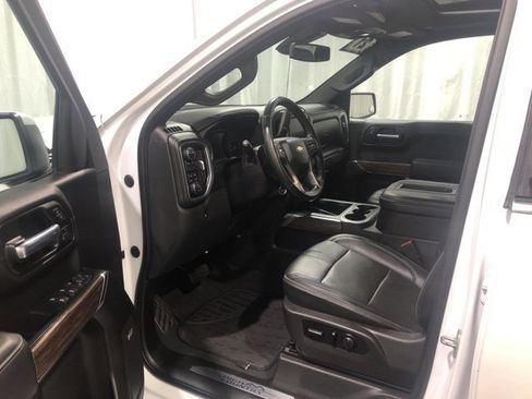 Used 2021 Chevrolet Silverado 1500 High Country image 9