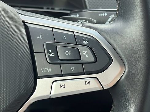 Used 2024 Volkswagen Atlas Cross Sport SEL Premium R-Line AWD/4WD image 21