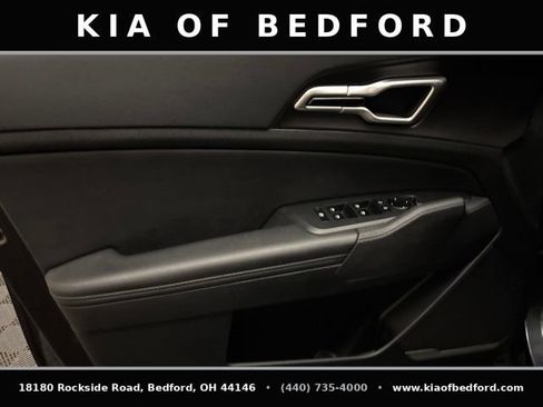 Used 2026 Kia Sportage EX FWD image 12