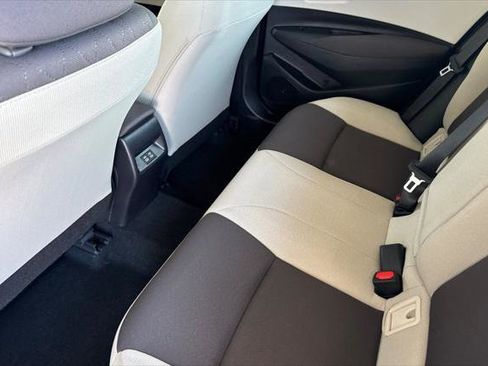Certified 2025 Toyota Corolla LE image 15