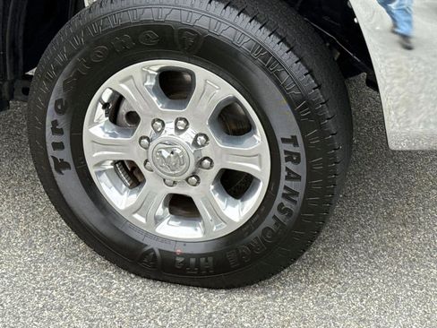 Used 2025 RAM 3500 Big Horn AWD/4WD image 7