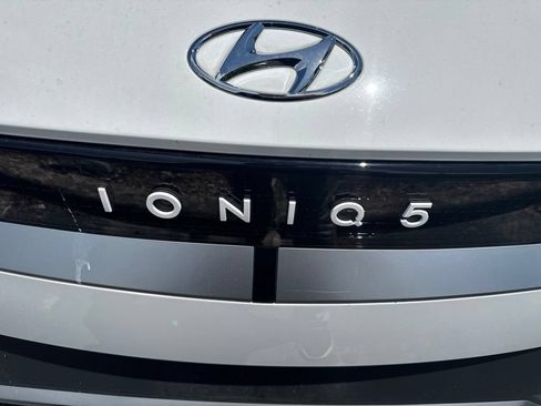 Used 2024 Hyundai Ioniq 5 SEL RWD image 17