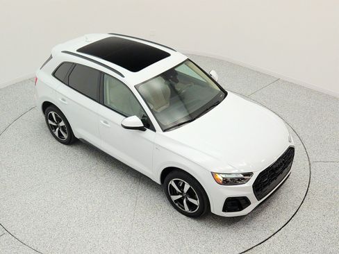 Used 2023 Audi Q5 2.0T Premium Plus w/ Premium Plus Package AWD/4WD image 24