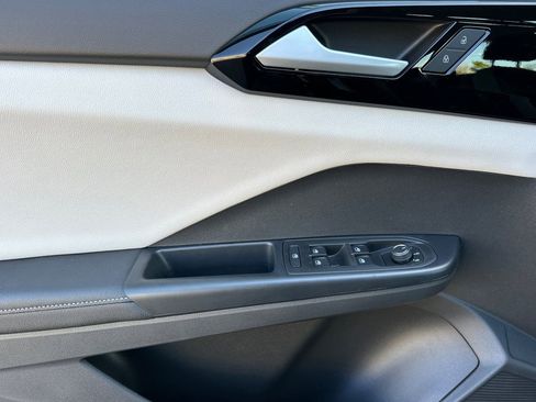 New 2026 Volkswagen Taos S FWD image 10