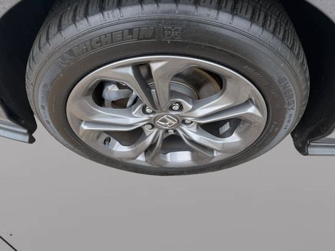 Used 2023 Honda Accord EX image 9