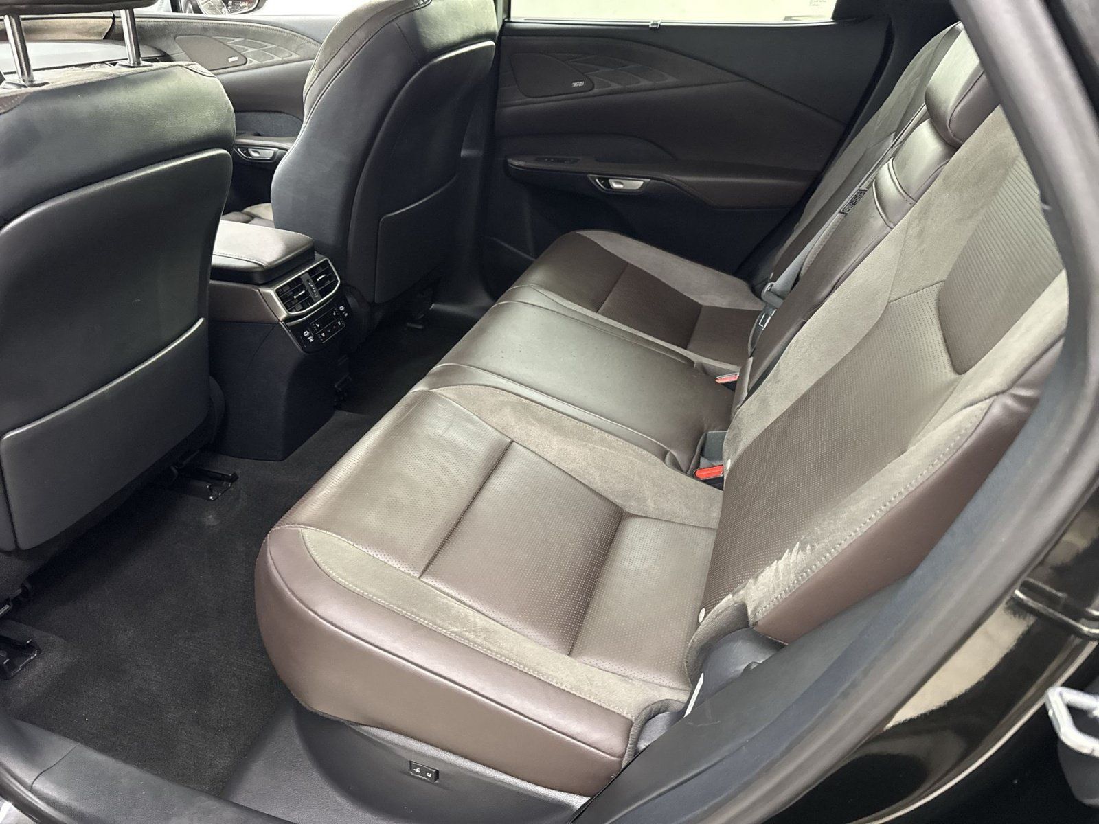 Used 2024 Lexus RX 350 AWD w/ Convenience Package image 37