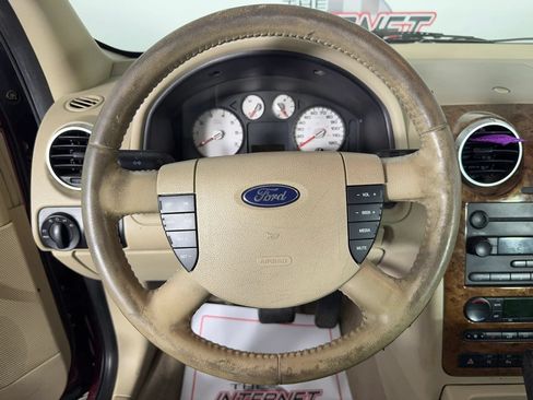 Used 2006 Ford Freestyle Limited AWD/4WD image 13
