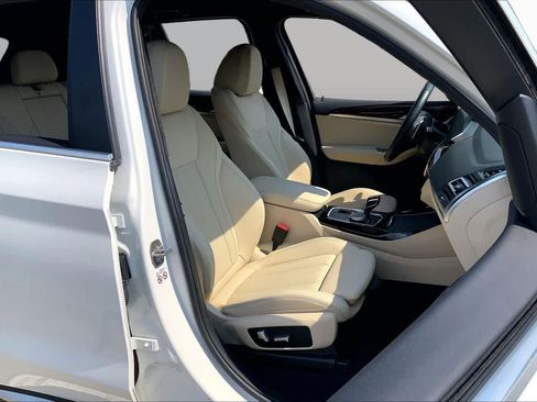 Used 2022 BMW X3 sDrive30i w/ Premium Package 2 (ZPA) RWD image 9