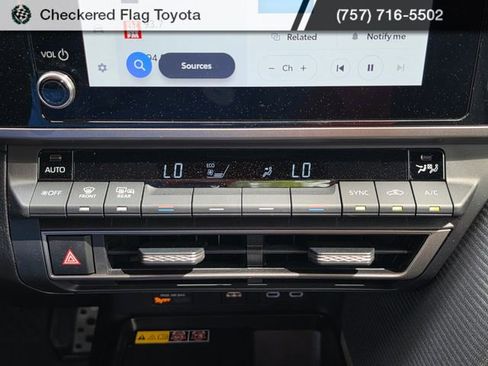 Certified 2025 Toyota Camry SE image 17